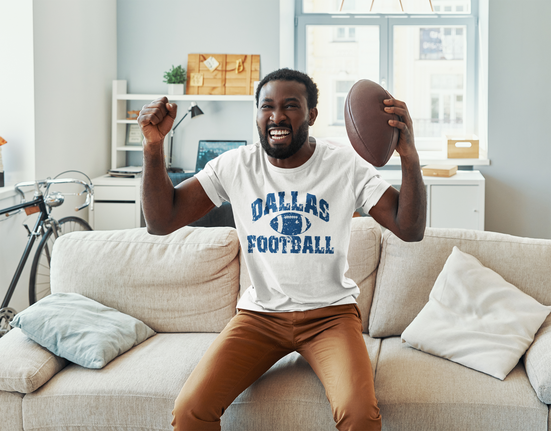 Dallas Distressed Football Mens T-shirt White