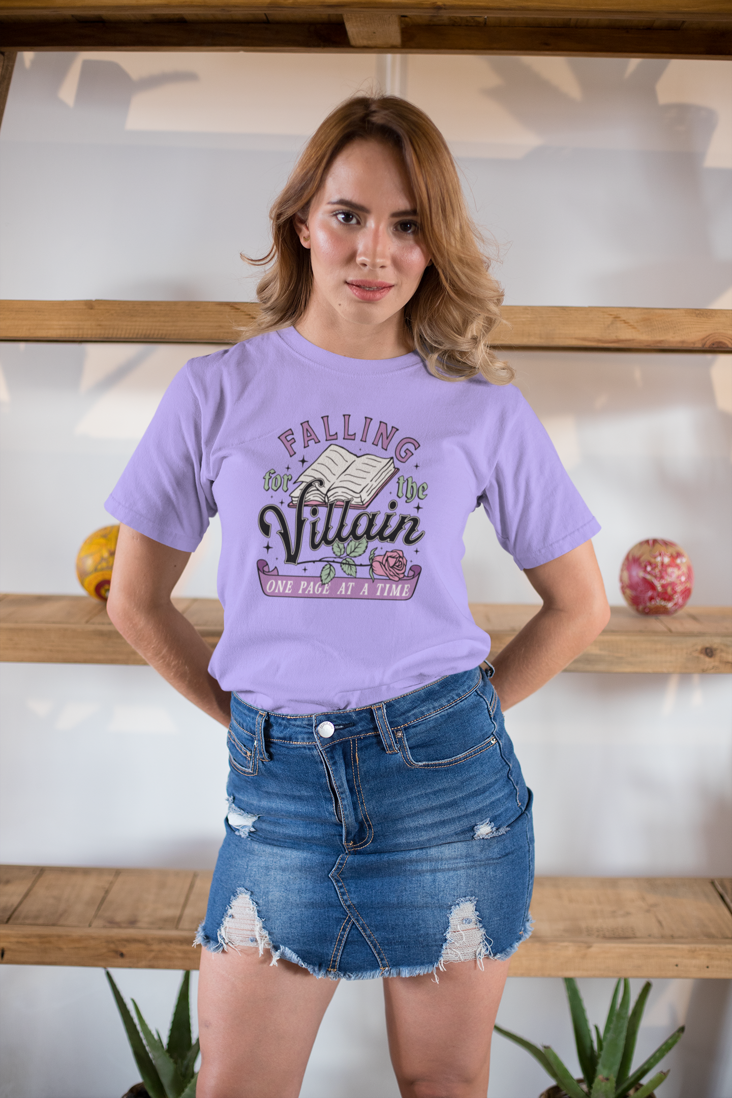 Falling For The Villain One Page At A Time  Mens T-shirt Yellow