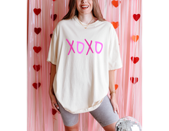 XOXO Pink Print Vintage Soft Unisex T-shirt