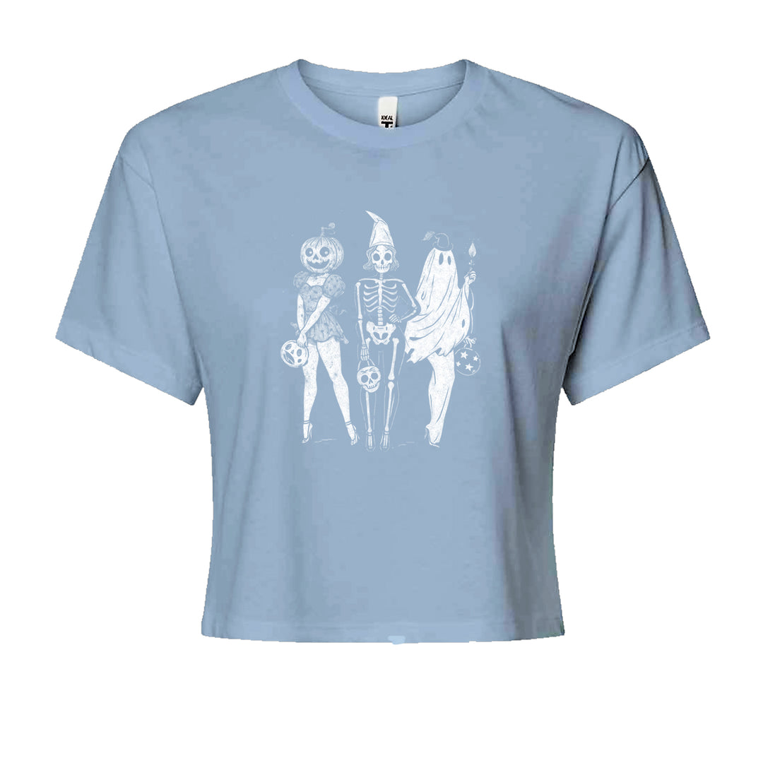Vintage Spooky Squad Pinup Halloween Design Cropped T-Shirt Light Blue