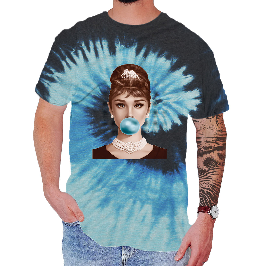Audrey Hepburn Chewing Bubble Gum American Icon Mens T-shirt Tie-Dye Blue Ocean