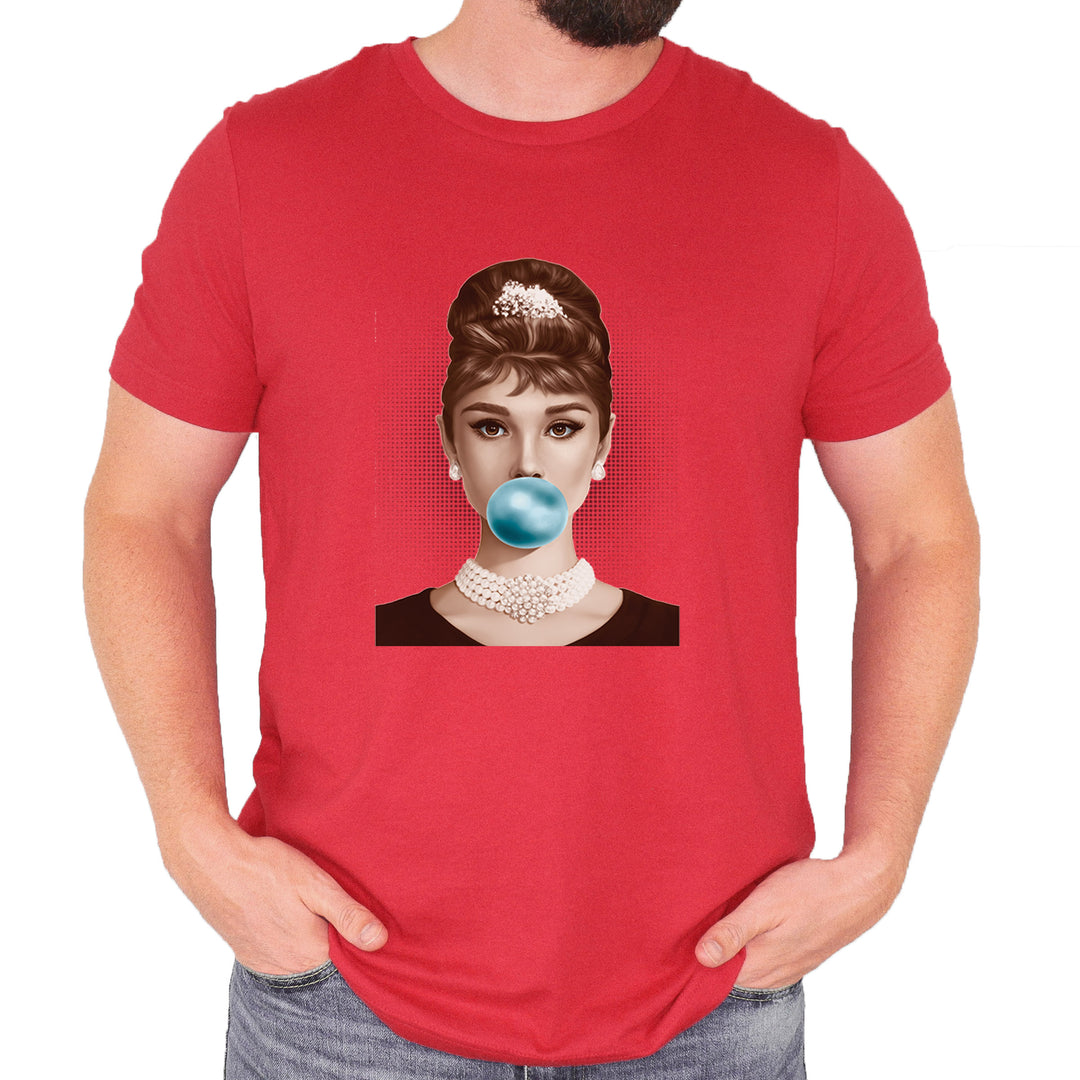Audrey Hepburn Chewing Bubble Gum American Icon Mens T-shirt Red