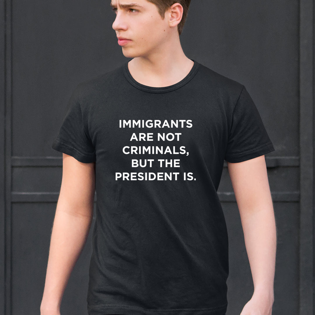 Immigrants Are Not Criminals Mens T-shirt 