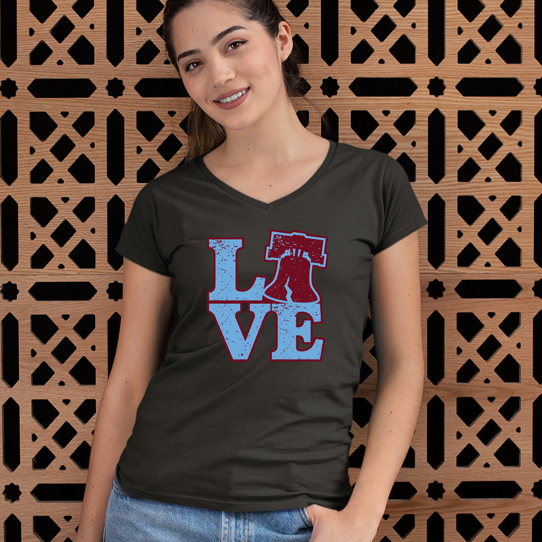 Love Philly Liberty Bell Ladies V-Neck T-shirt 