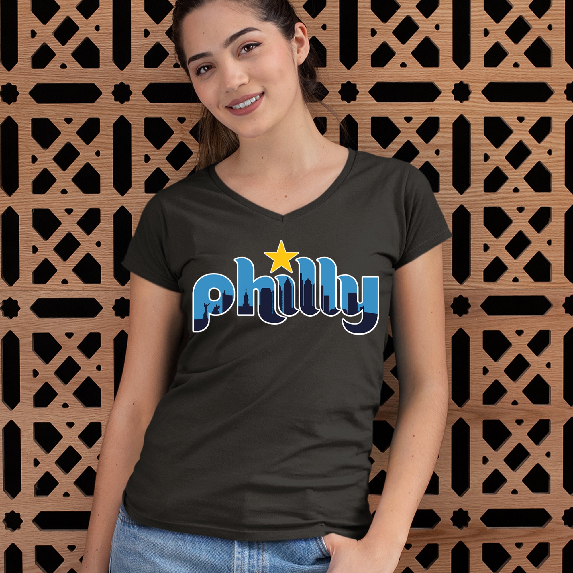 Skyline Philly Philadelphia Ladies V-Neck T-shirt 