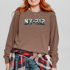 New York City 212 Area Code Skyline  Vintage Soft Long-Sleeve T-shirt 