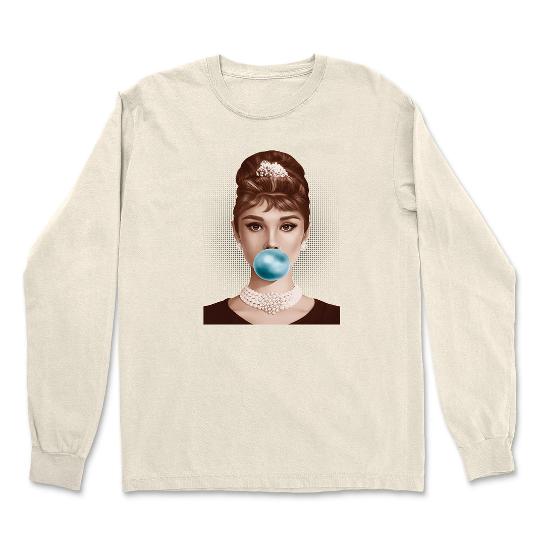 Audrey Hepburn Chewing Bubble Gum American Icon Vintage Soft Long-Sleeve T-shirt 