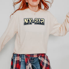 New York City 212 Area Code Skyline  Vintage Soft Long-Sleeve T-shirt 