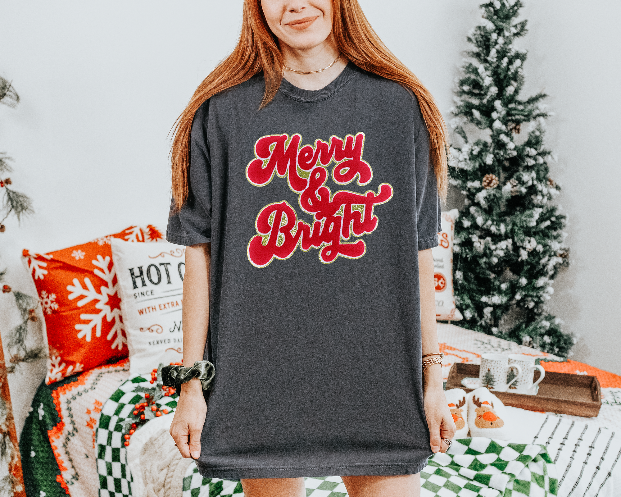 Merry & Bright Chenille Glitter  Mens T-shirt Black