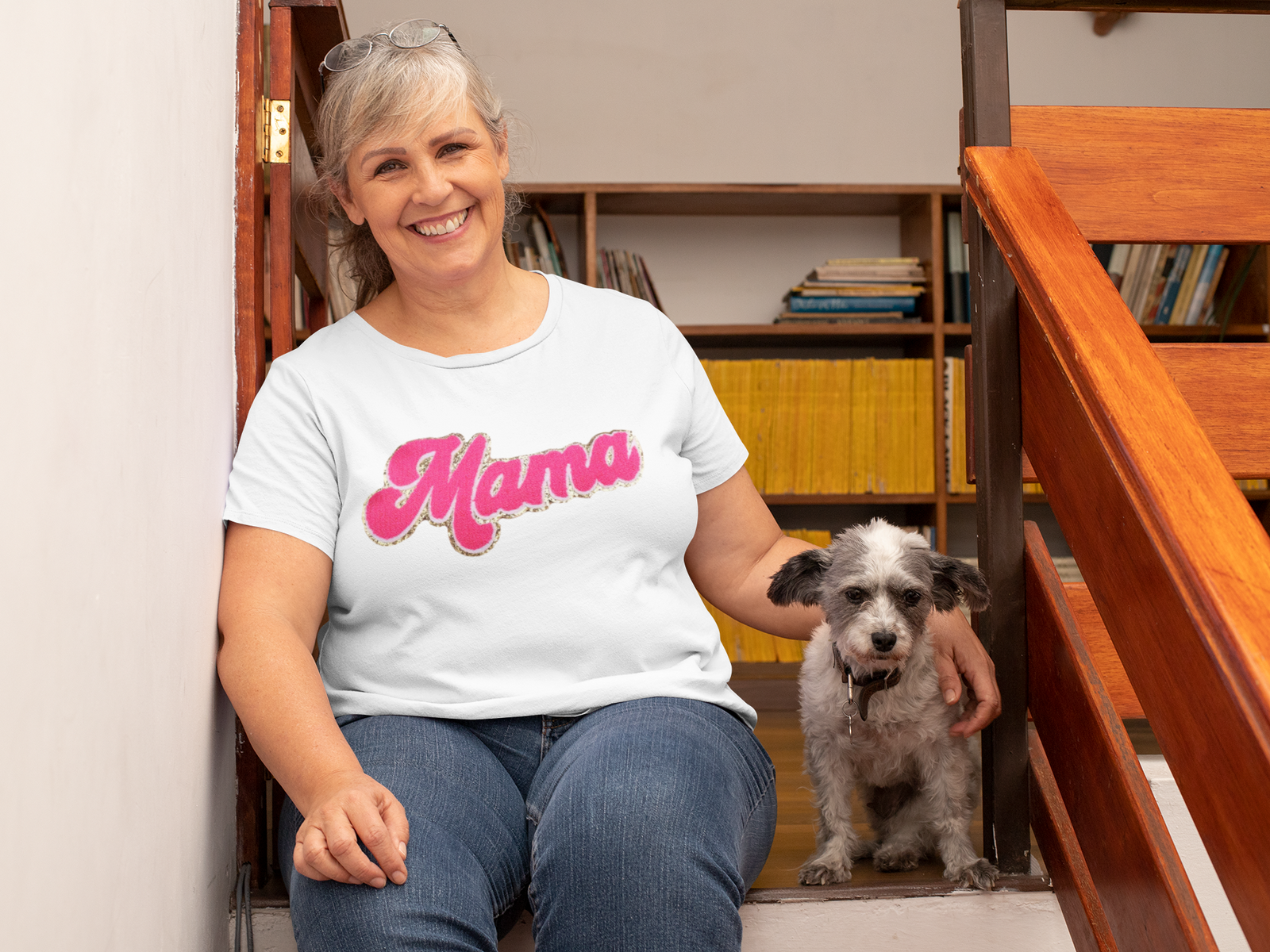 Mama Hot Pink Glitter Chenille Patch Men's T-shirt White