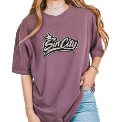 Sin City Vegas Retro Vintage Vintage Soft Unisex T-shirt Berry