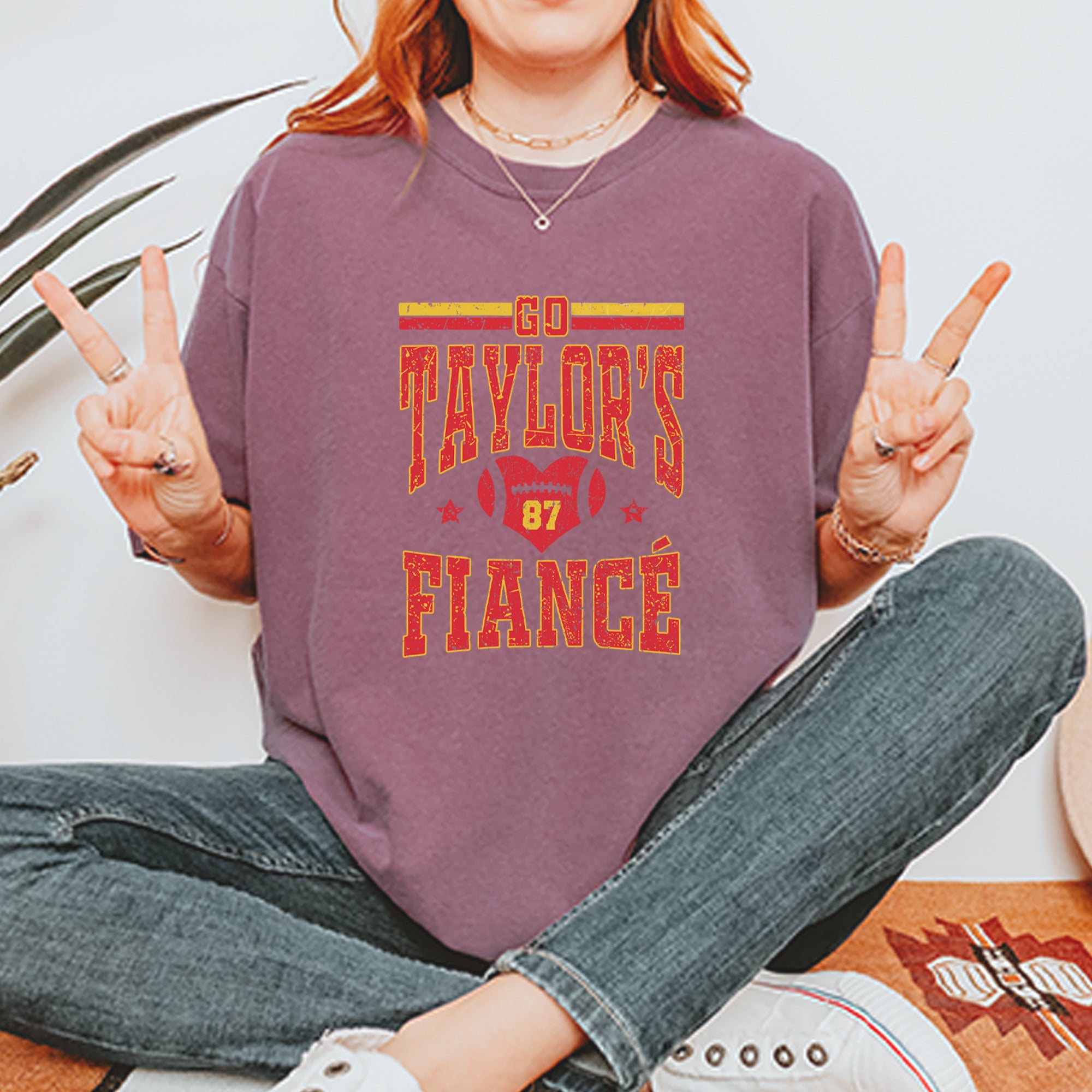 Go Taylor's Fiancé Engagement Game Day Vintage Soft Unisex T-shirt 
