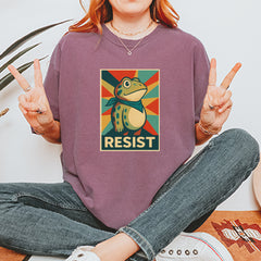 Resist Portland Protest Frog Vintage Soft Unisex T-shirt 