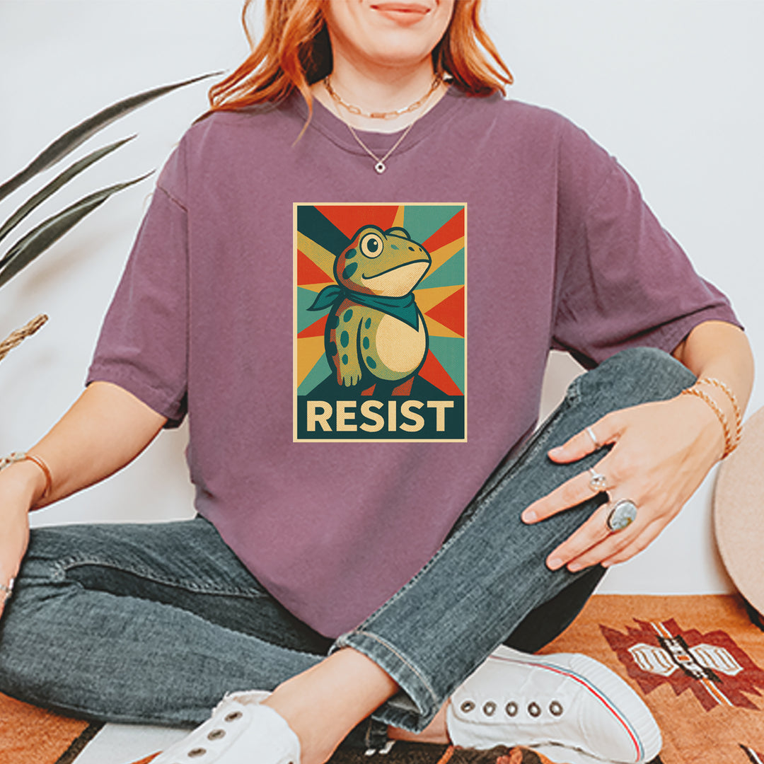 Resist Portland Protest Frog Vintage Soft Unisex T-shirt 
