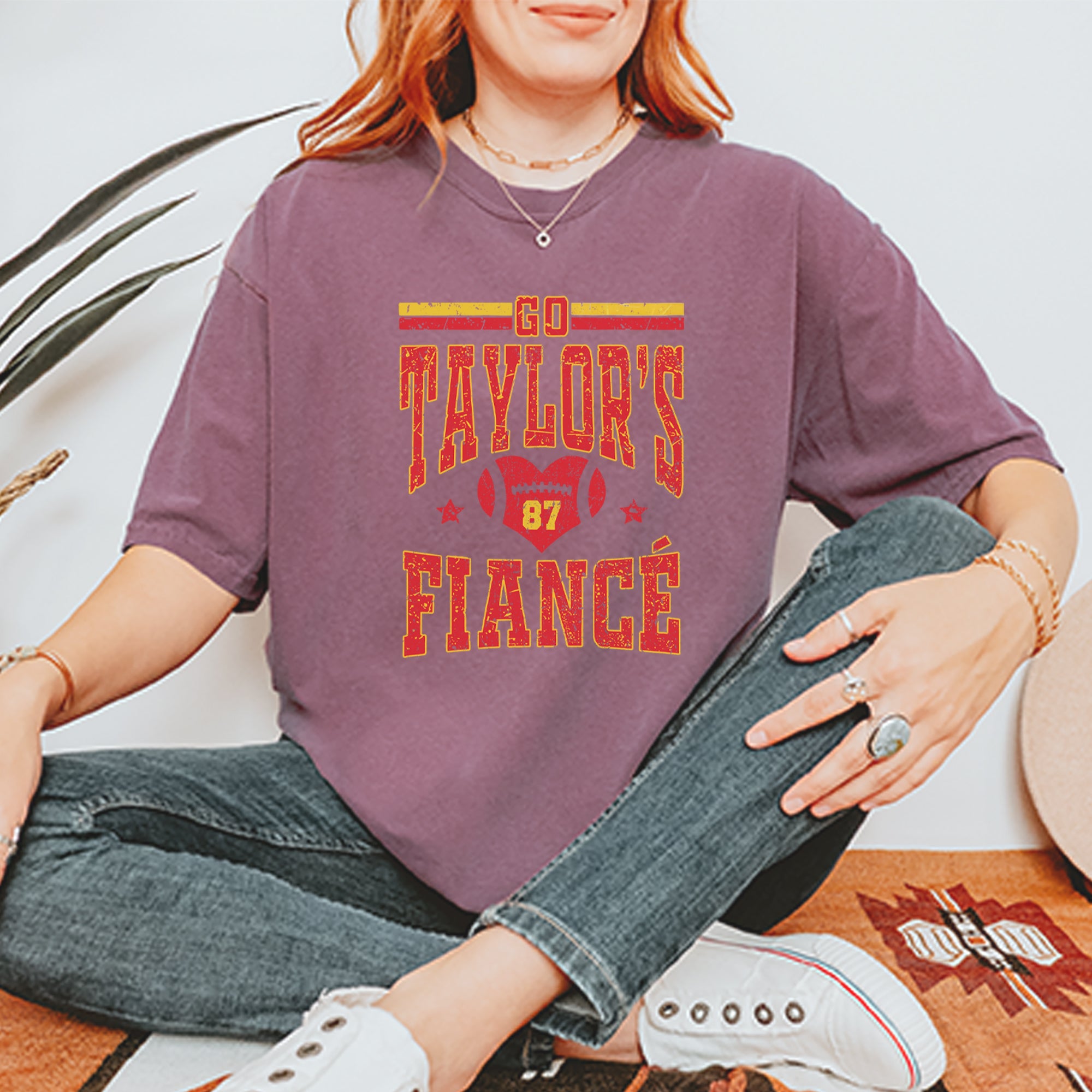 Go Taylor's Fiancé Engagement Game Day Vintage Soft Unisex T-shirt 