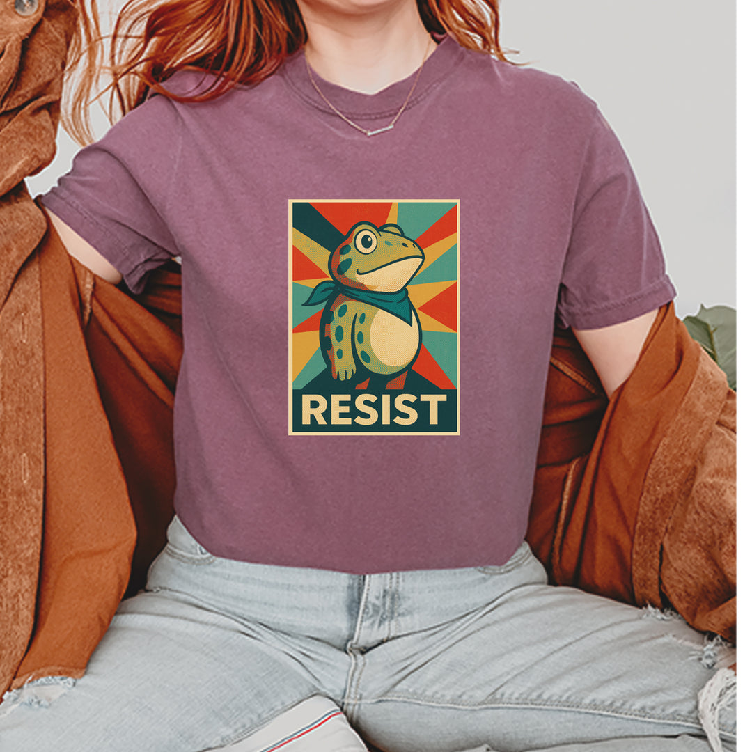 Resist Portland Protest Frog Vintage Soft Unisex T-shirt 