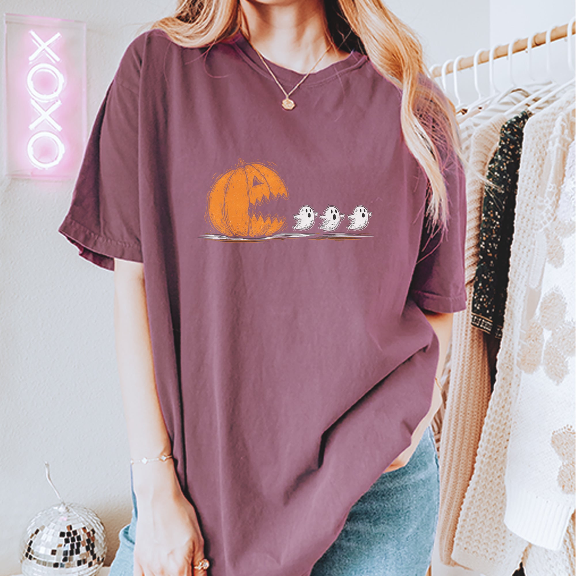Pumpkin Pacman Chasing Ghosts Halloween Vintage Soft Unisex T-shirt 