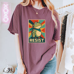 Resist Portland Protest Frog Vintage Soft Unisex T-shirt 