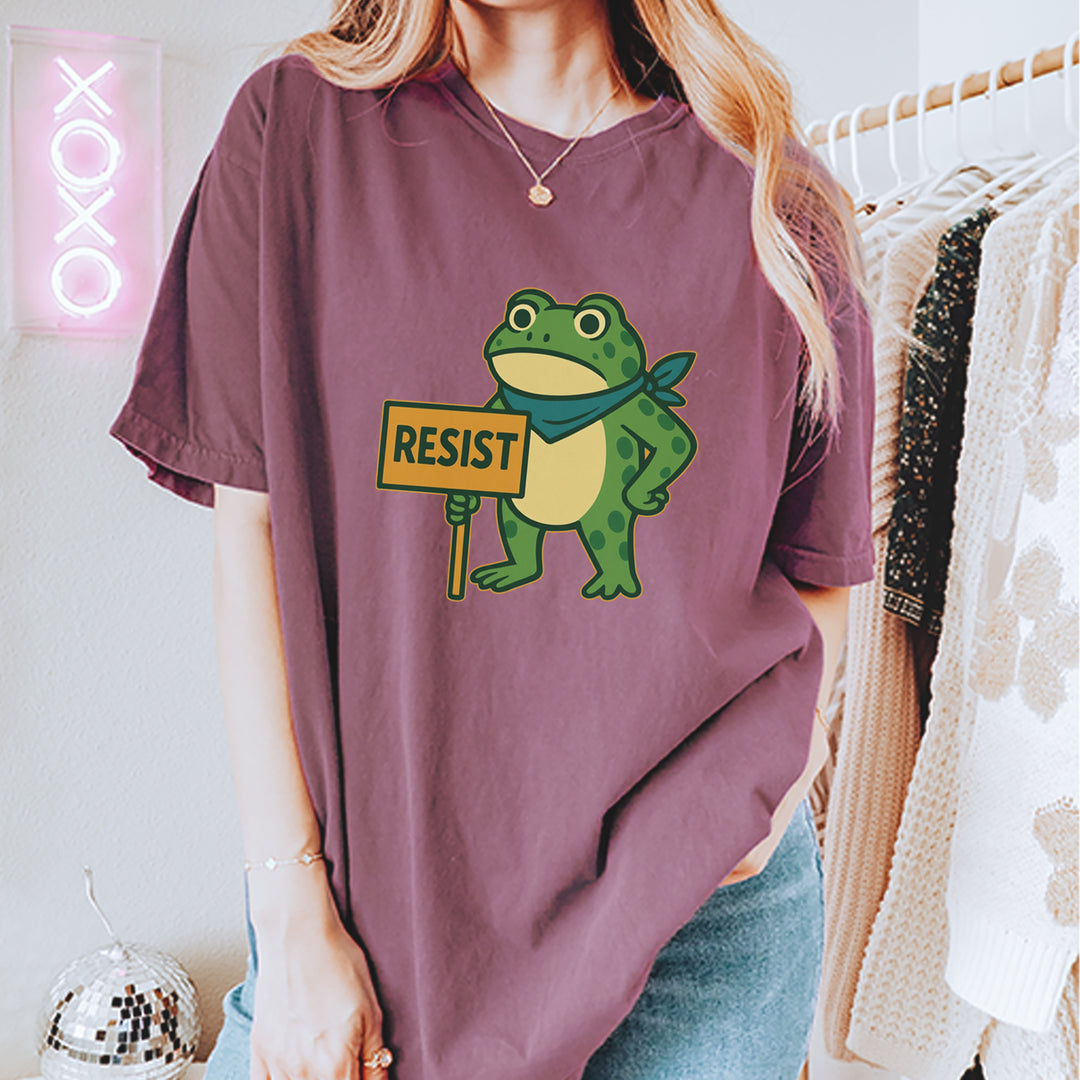 Sign Resist Meme Frog Protest Vintage Soft Unisex T-shirt 
