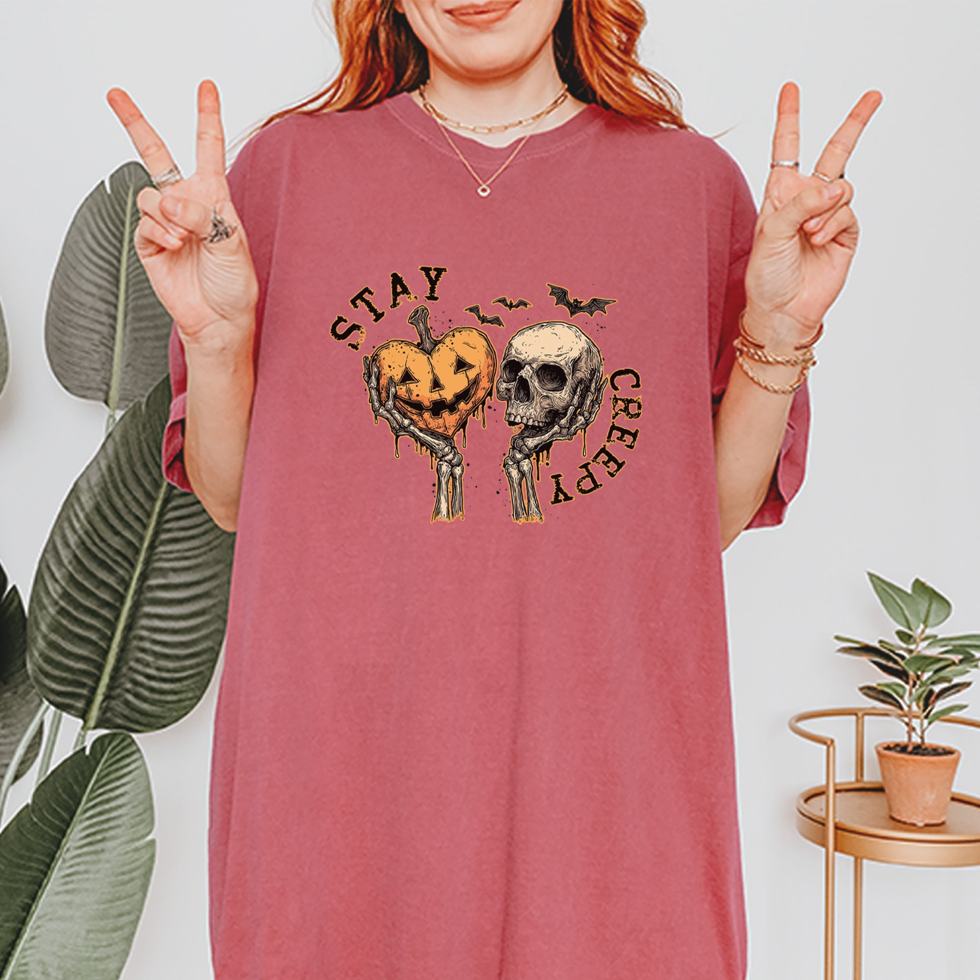 Stay Creepy Skull and Pumpkin Halloween Vintage Soft Unisex T-shirt 