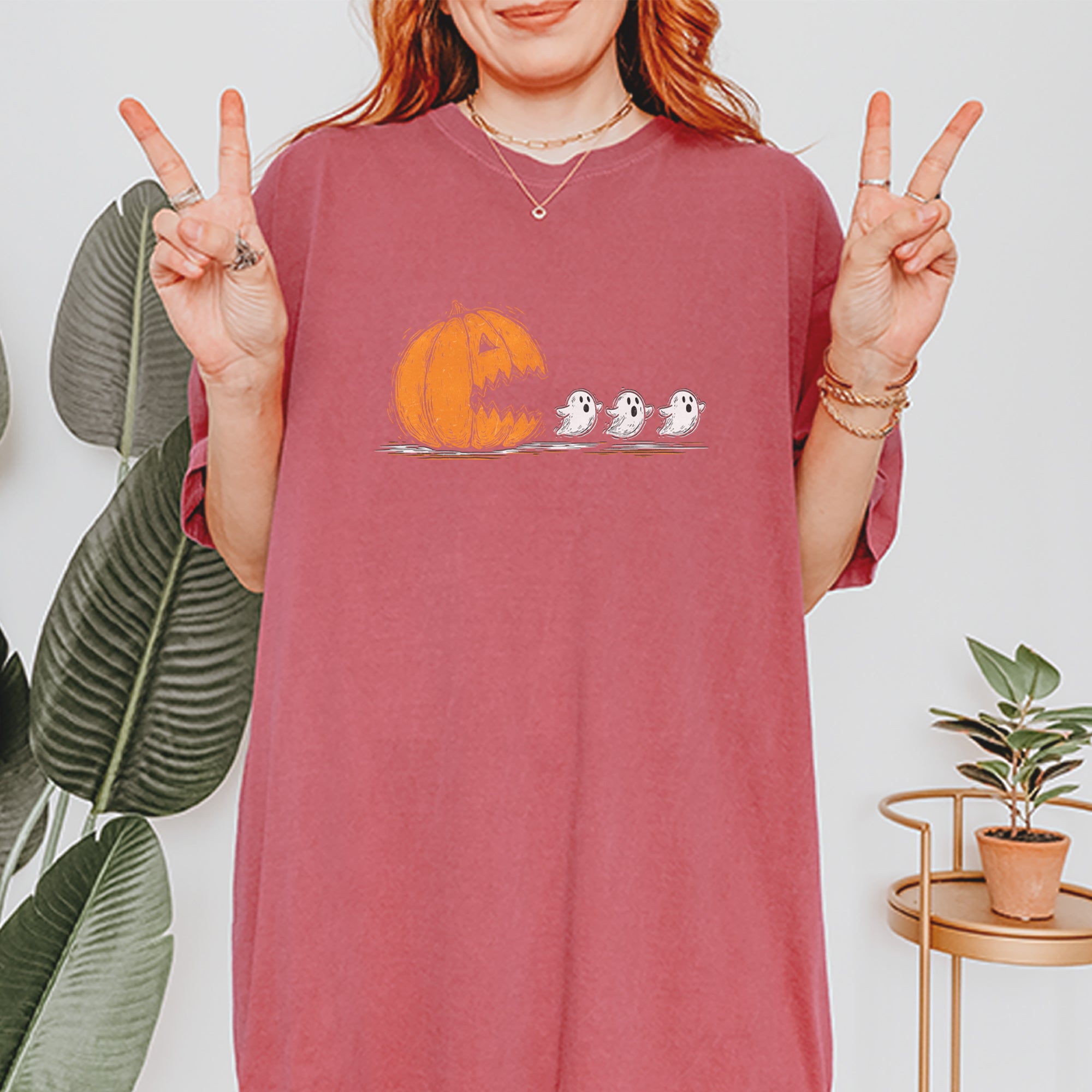 Pumpkin Pacman Chasing Ghosts Halloween Vintage Soft Unisex T-shirt 