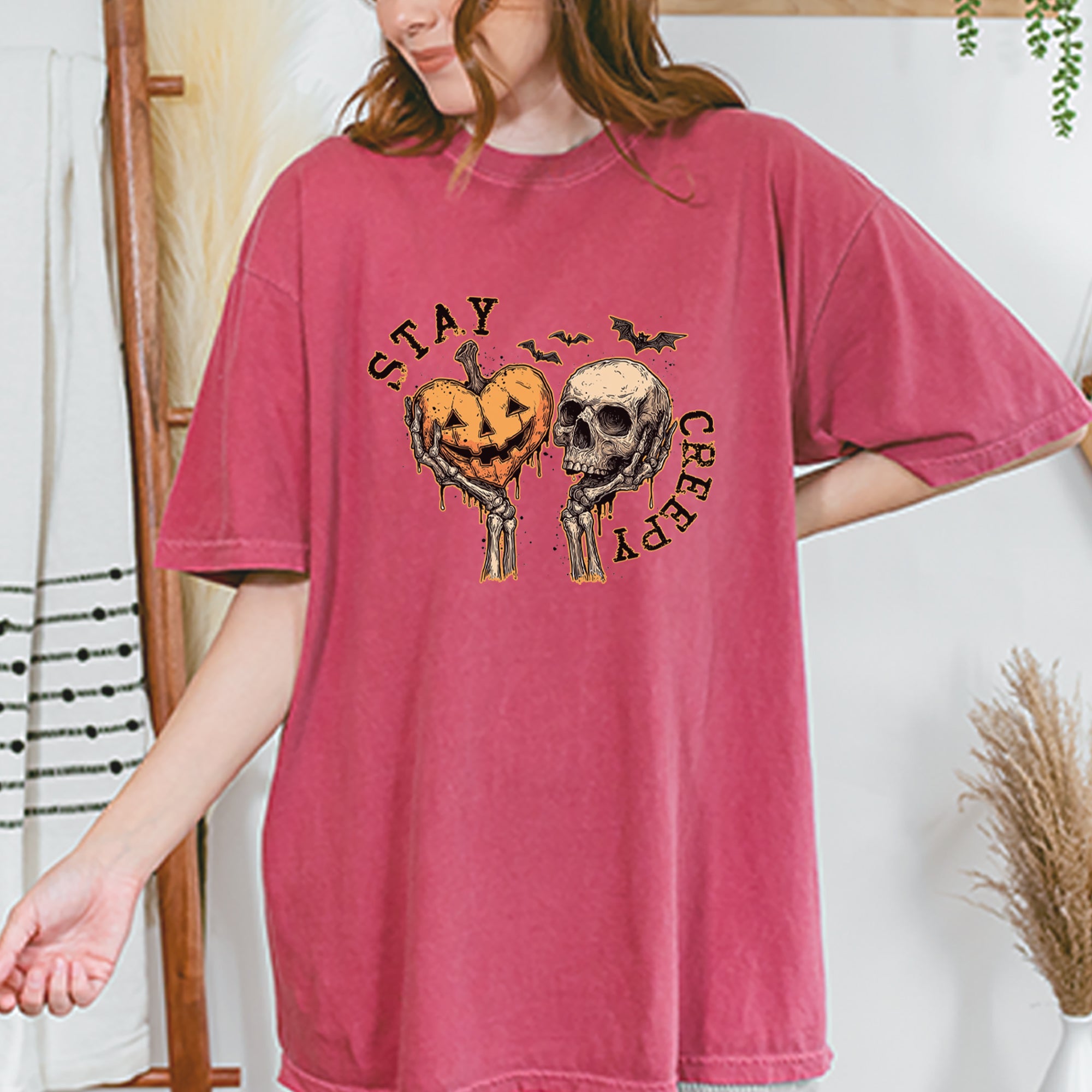 Stay Creepy Skull and Pumpkin Halloween Vintage Soft Unisex T-shirt 