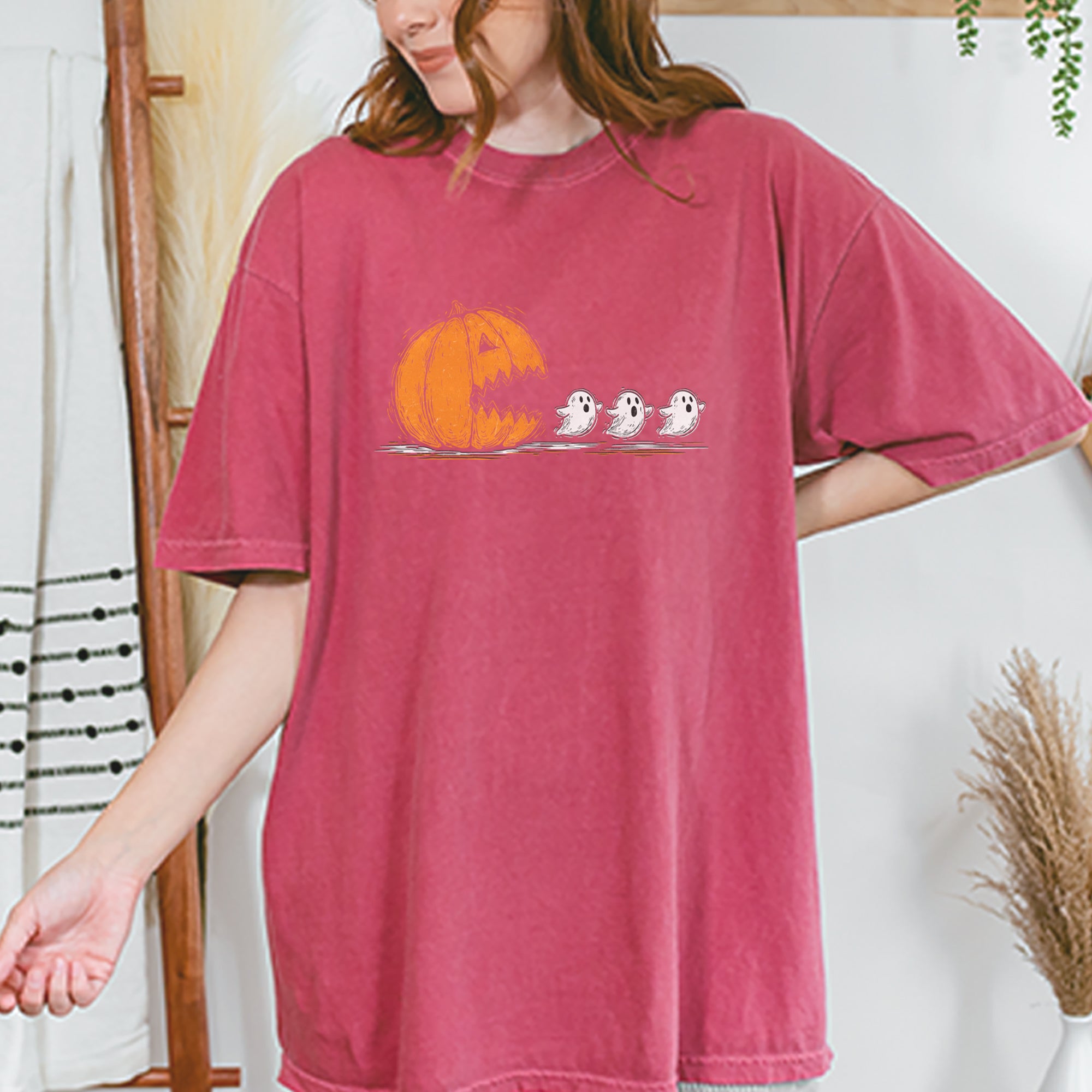 Pumpkin Pacman Chasing Ghosts Halloween Vintage Soft Unisex T-shirt 