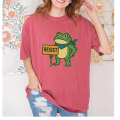 Sign Resist Meme Frog Protest Vintage Soft Unisex T-shirt 