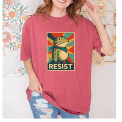 Resist Portland Protest Frog Vintage Soft Unisex T-shirt 