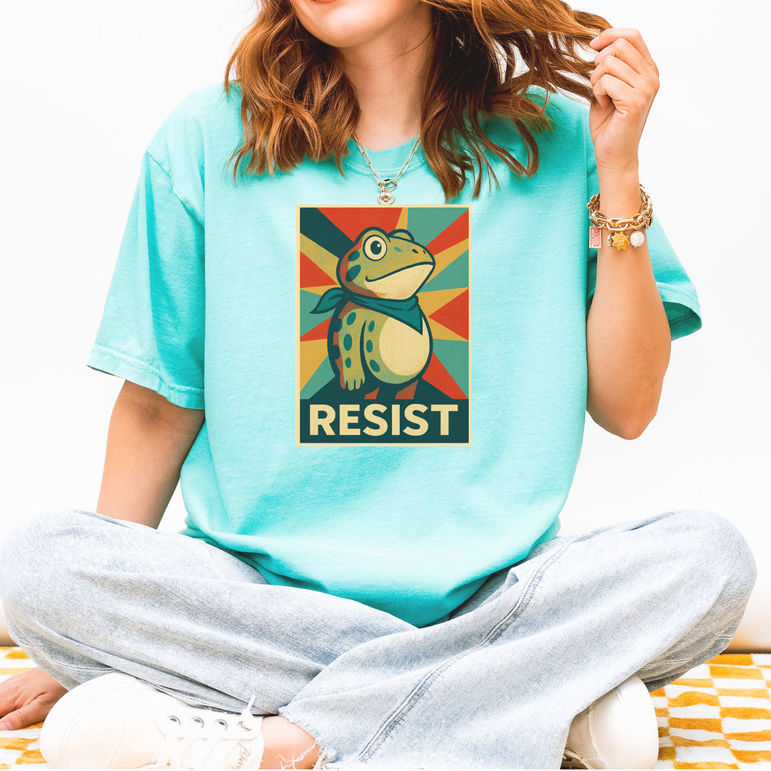 Resist Portland Protest Frog Vintage Soft Unisex T-shirt 