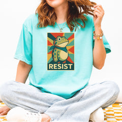 Resist Portland Protest Frog Vintage Soft Unisex T-shirt 