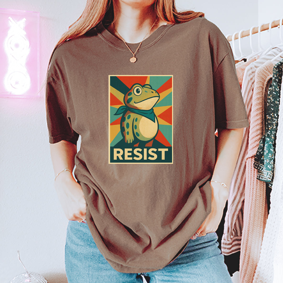 Resist Portland Protest Frog Vintage Soft Unisex T-shirt 