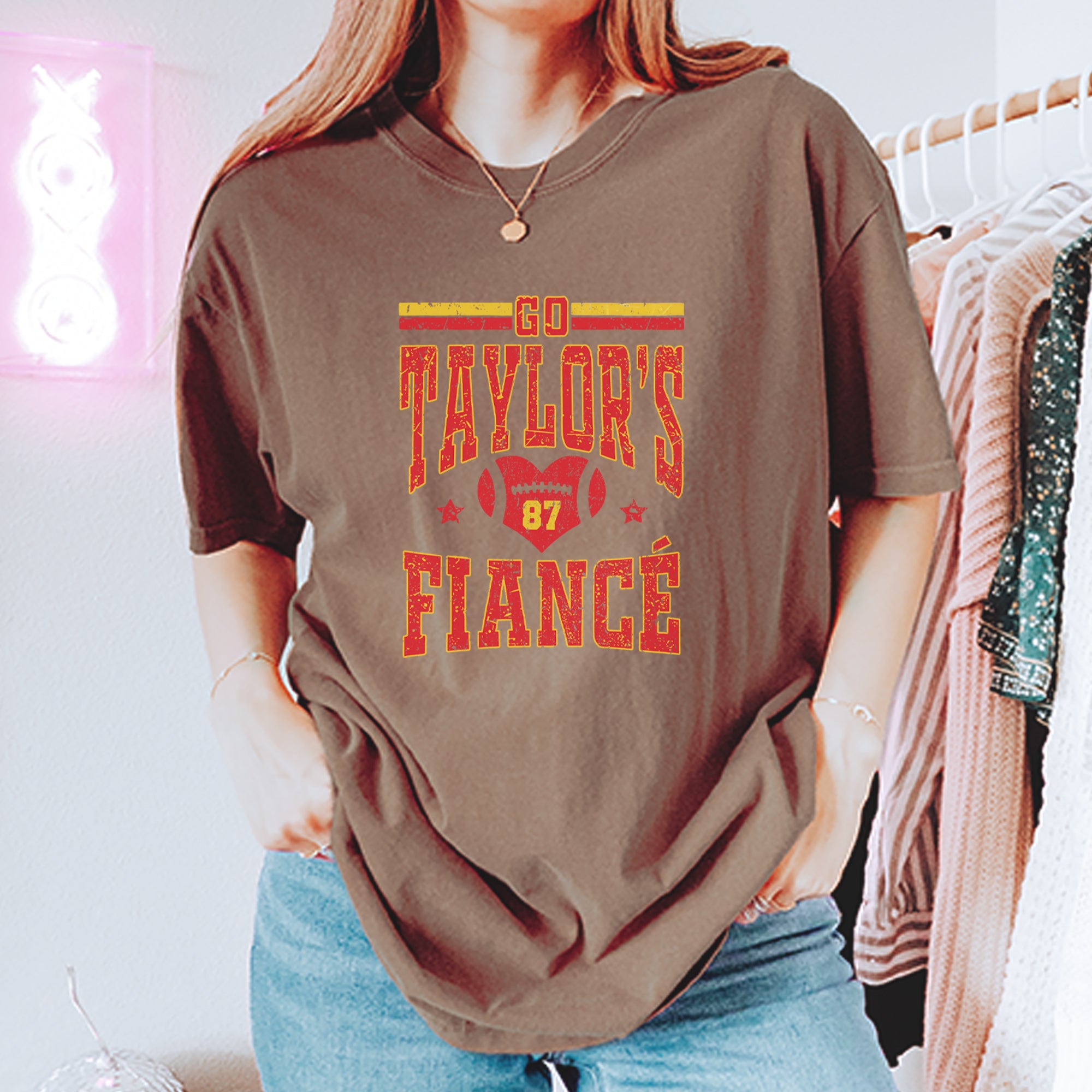 Go Taylor's Fiancé Engagement Game Day Vintage Soft Unisex T-shirt 