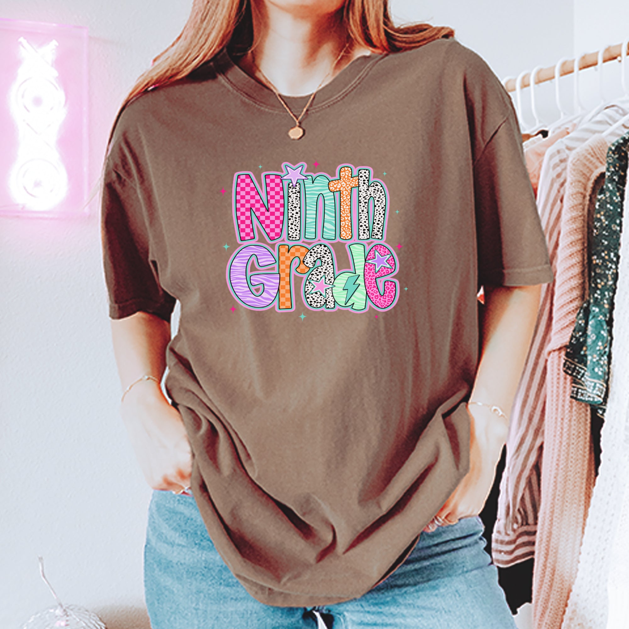 Ninth Grade Freshman Vibes Colorful Back to School Vintage Soft Unisex T-shirt 