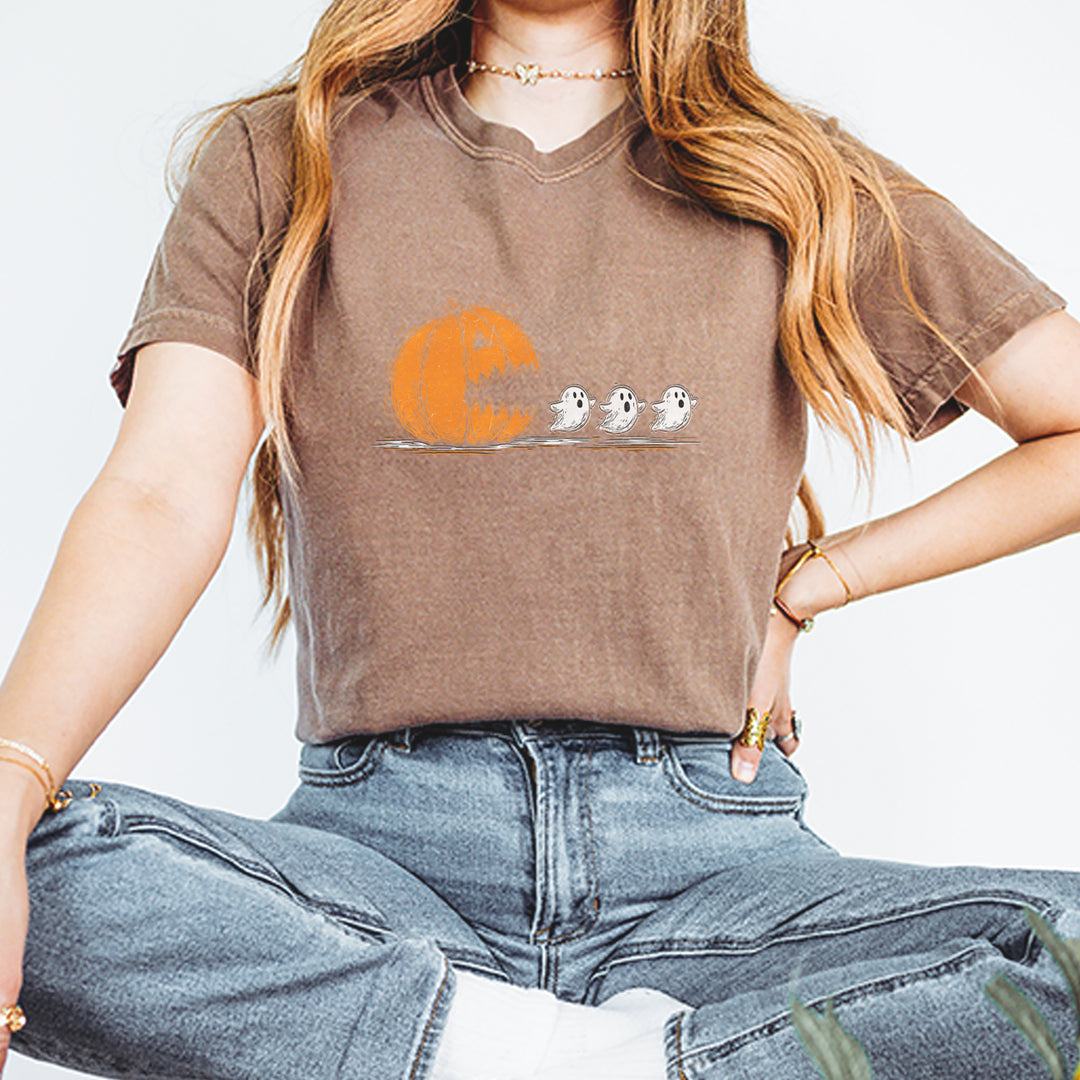 Pumpkin Pacman Chasing Ghosts Halloween Vintage Soft Unisex T-shirt 