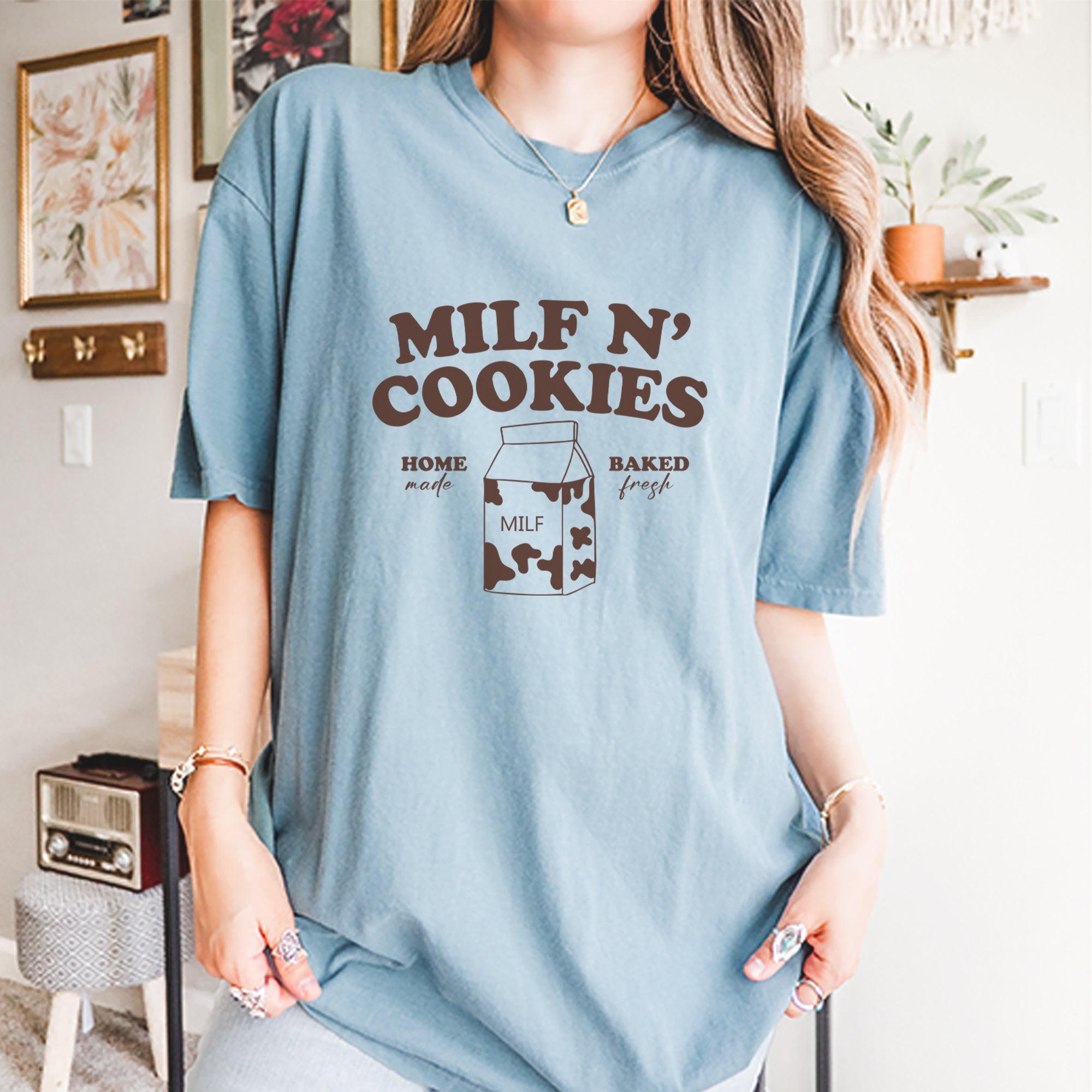 Milf And Cookies Vintage Soft Unisex T-shirt 