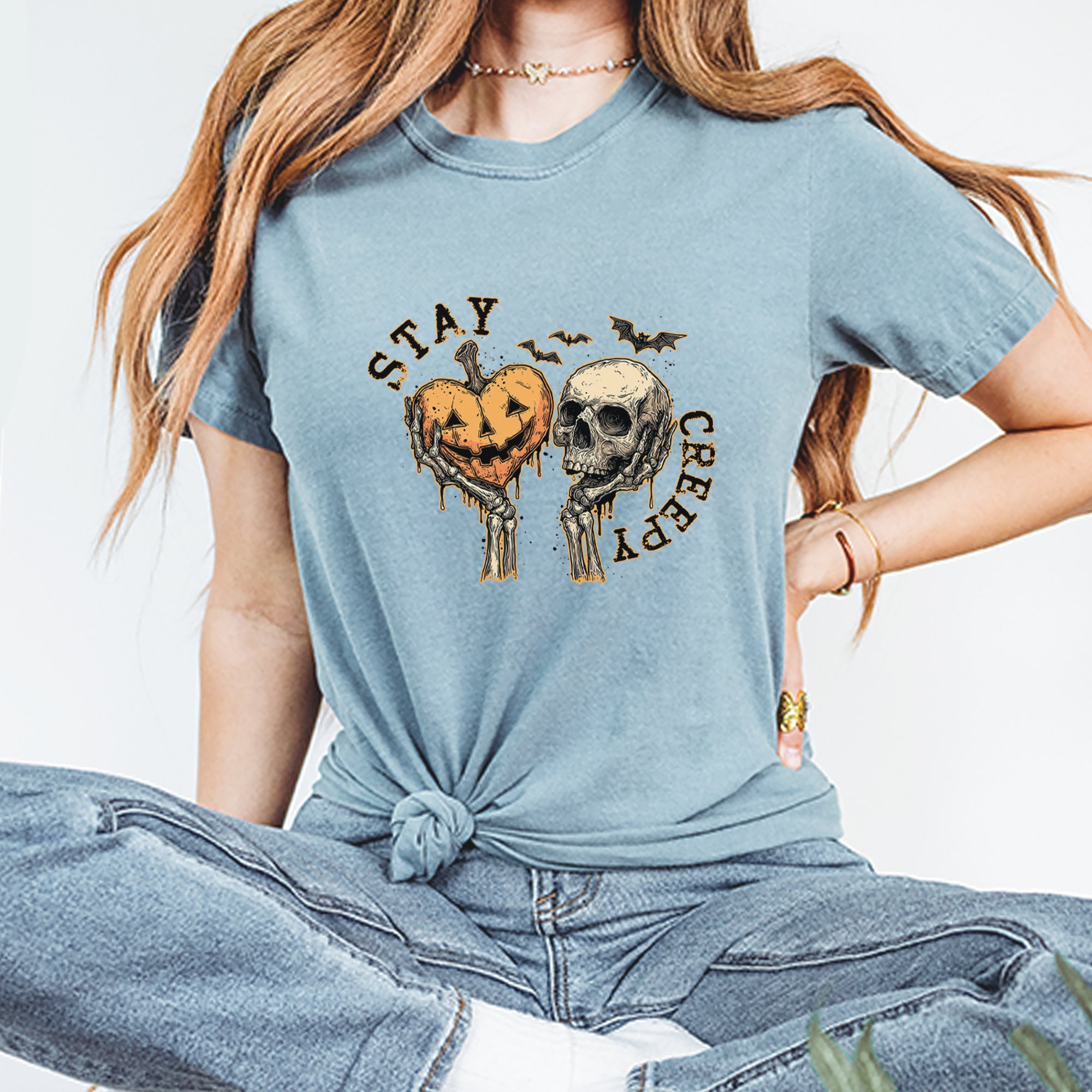 Stay Creepy Skull and Pumpkin Halloween Vintage Soft Unisex T-shirt 