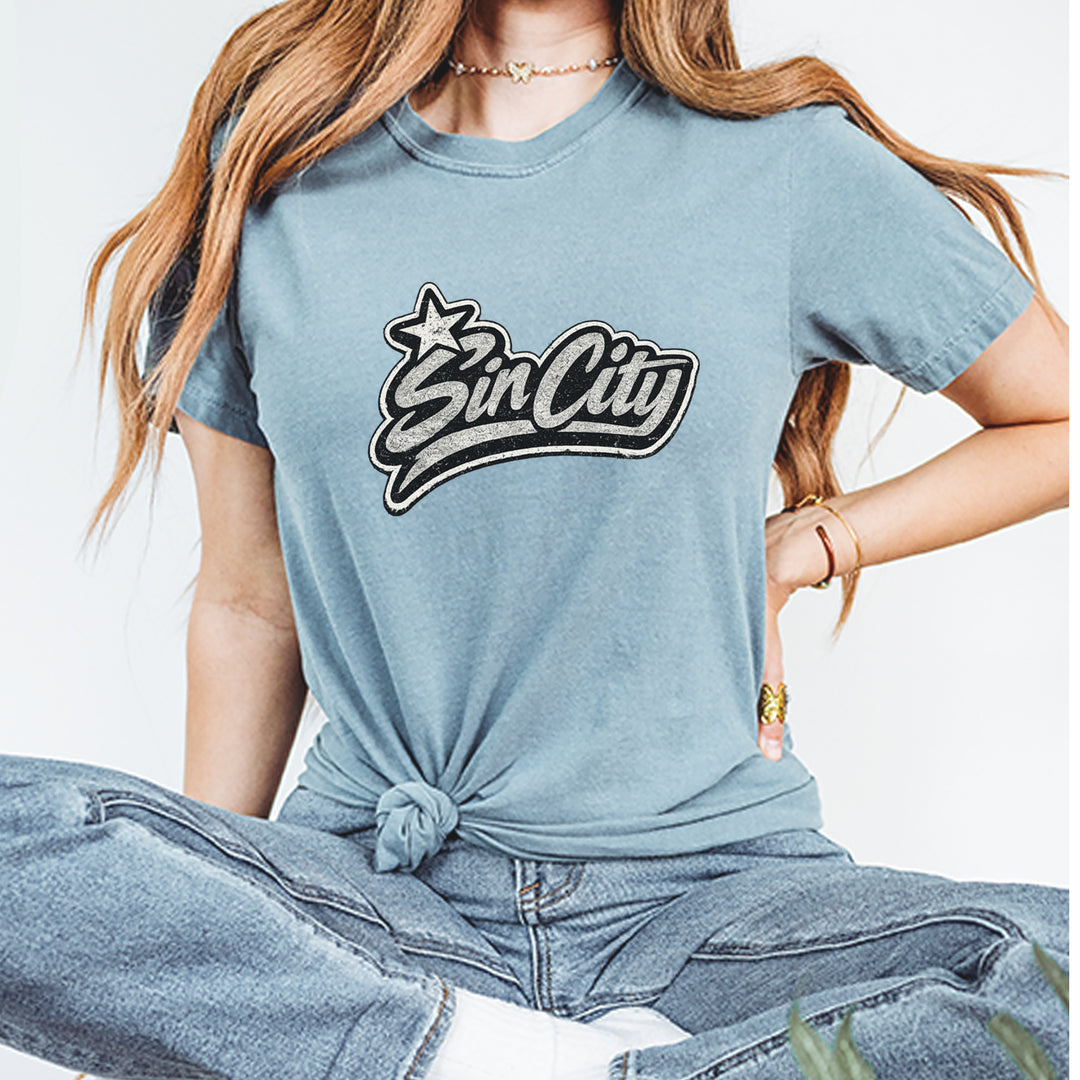 Sin City Vegas Retro Vintage Vintage Soft Unisex T-shirt 