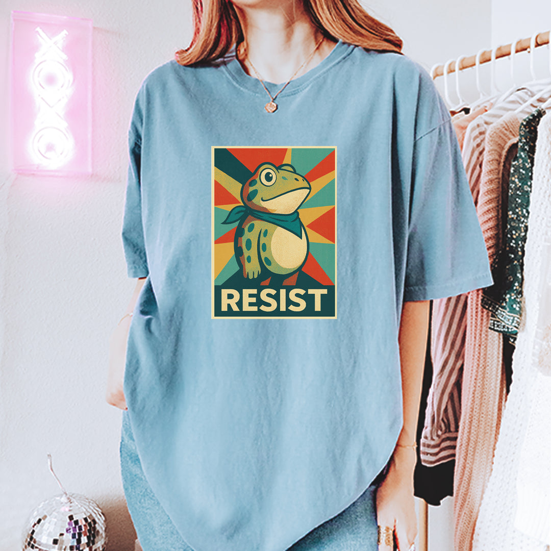 Resist Portland Protest Frog Vintage Soft Unisex T-shirt 