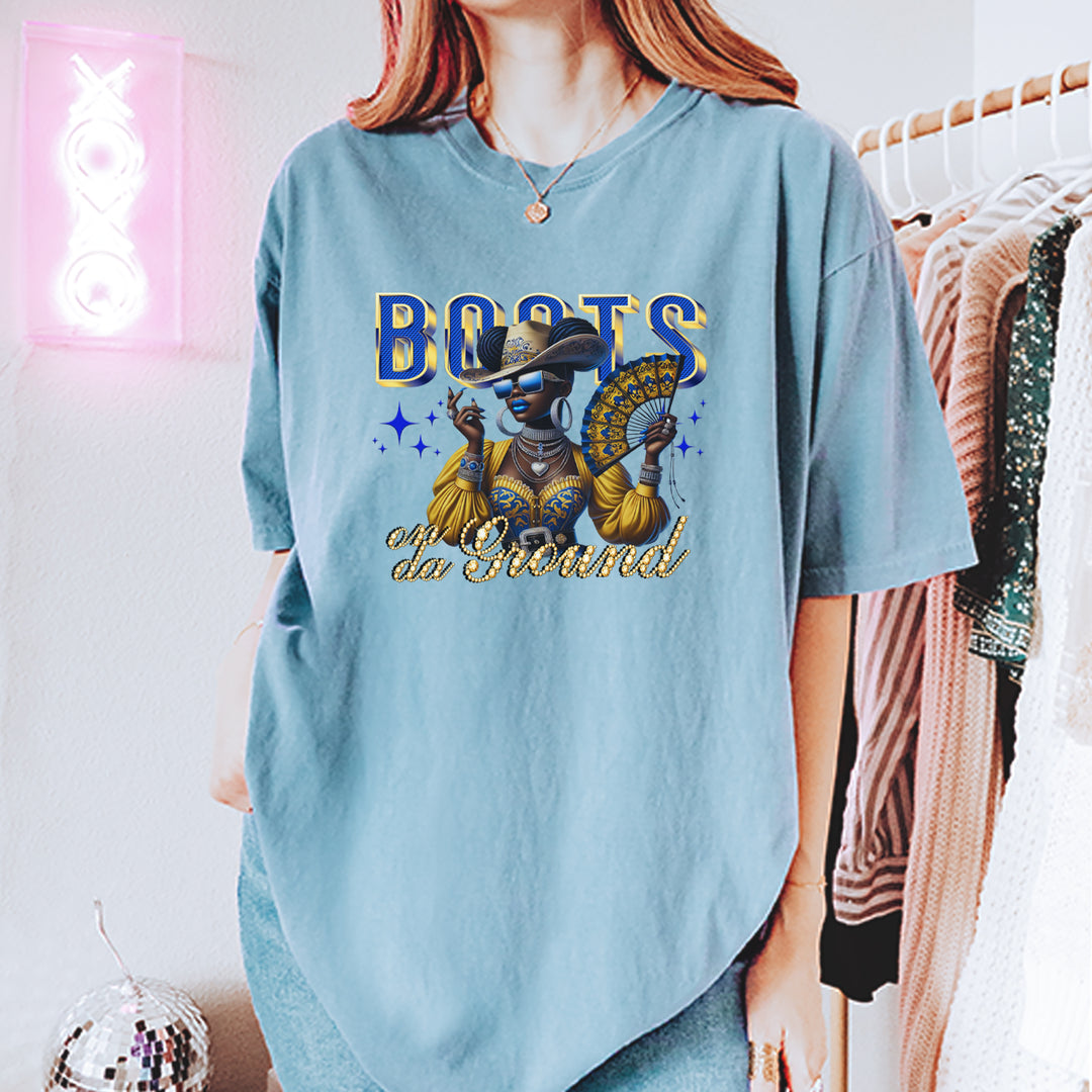 Boots On Da Ground Folding Fan Vintage Soft Unisex T-shirt 