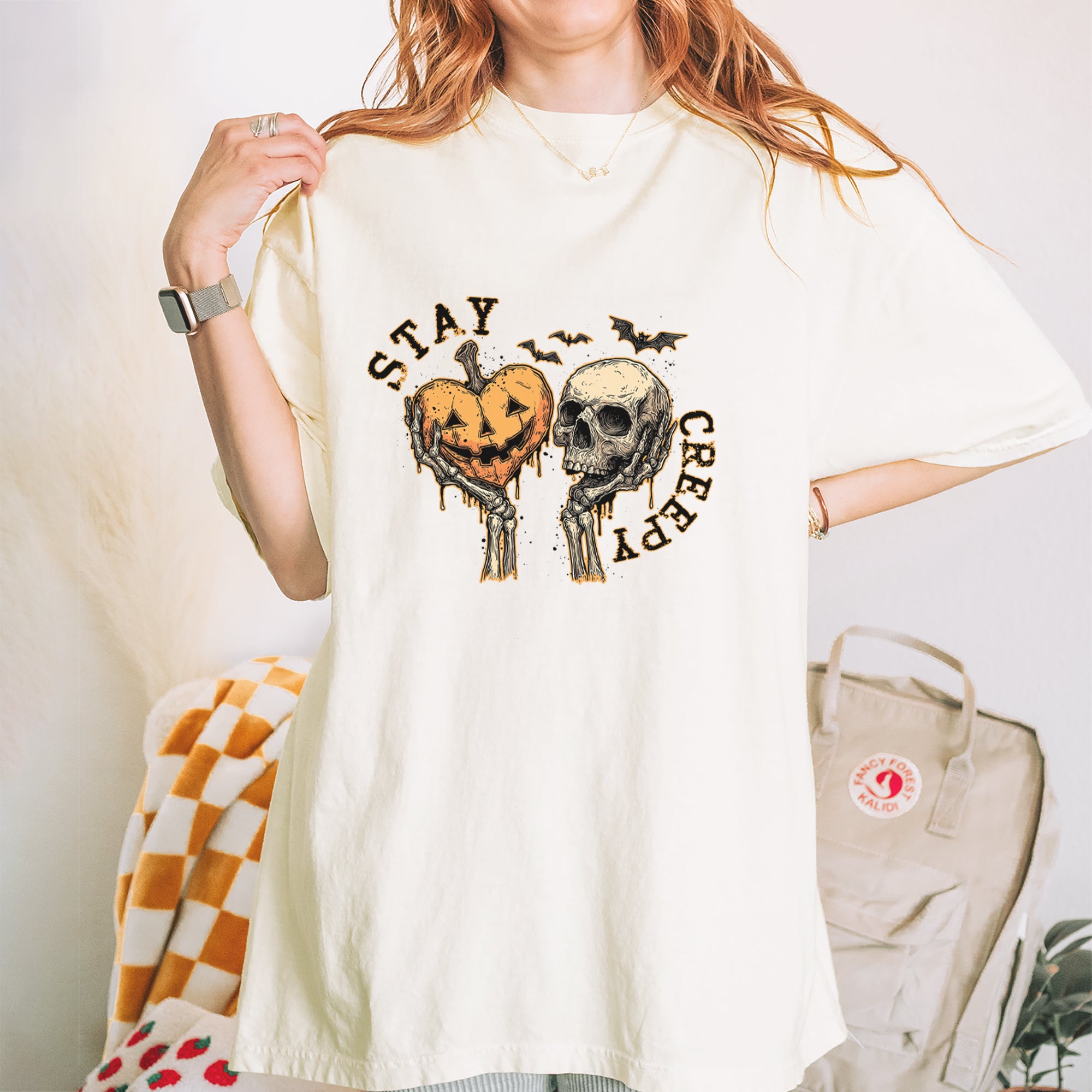 Stay Creepy Skull and Pumpkin Halloween Vintage Soft Unisex T-shirt 
