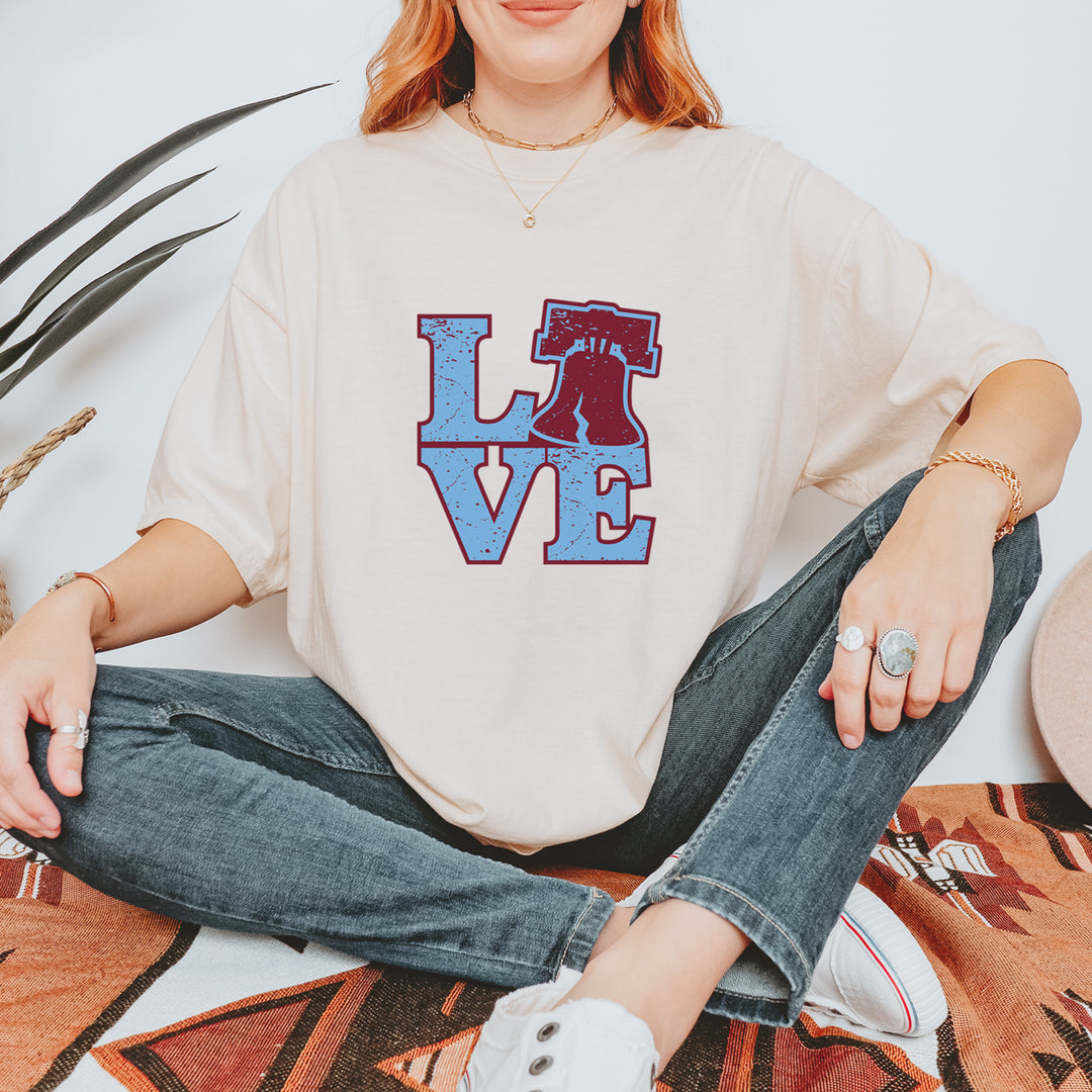 Love Philly Liberty Bell Vintage Soft Unisex T-shirt 