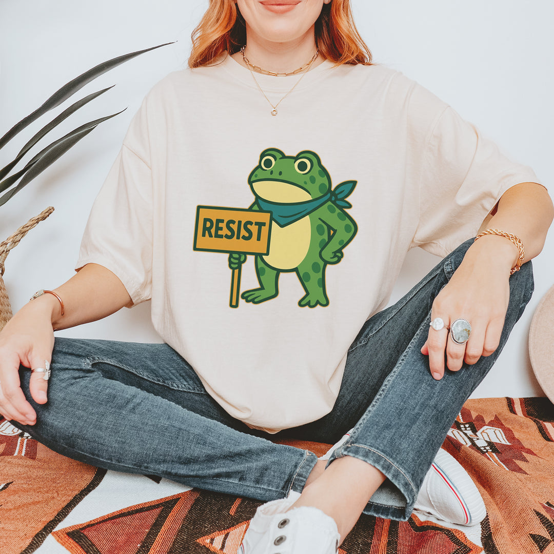 Sign Resist Meme Frog Protest Vintage Soft Unisex T-shirt 