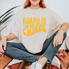 Karma Is The Guy On The Chiefs Boyfriend Vintage Soft Unisex T-shirt 