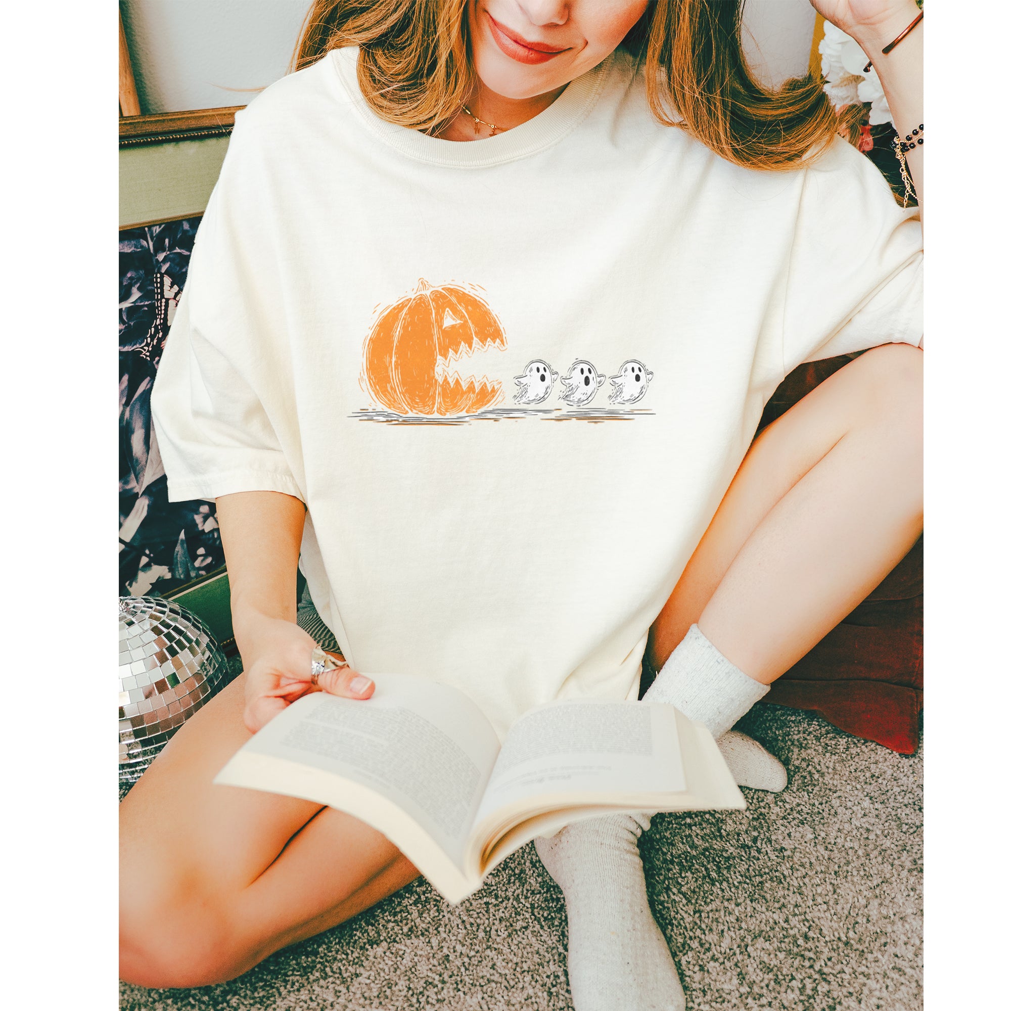 Pumpkin Pacman Chasing Ghosts Halloween Vintage Soft Unisex T-shirt 