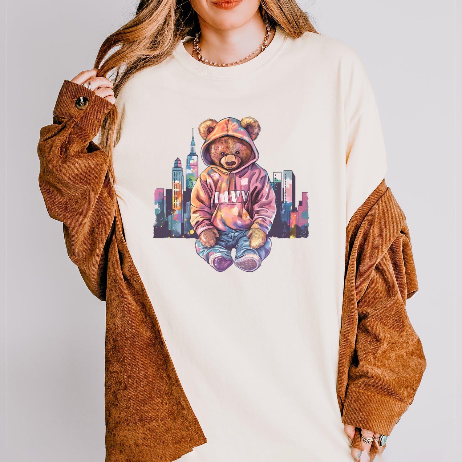 City Skyline Urban Graffiti Bear Vintage Soft Unisex T-shirt 