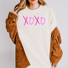 XOXO Pink Print Vintage Soft Unisex T-shirt 