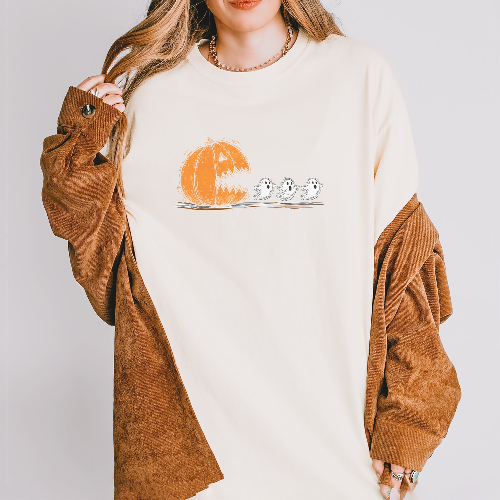 Pumpkin Pacman Chasing Ghosts Halloween Vintage Soft Unisex T-shirt 