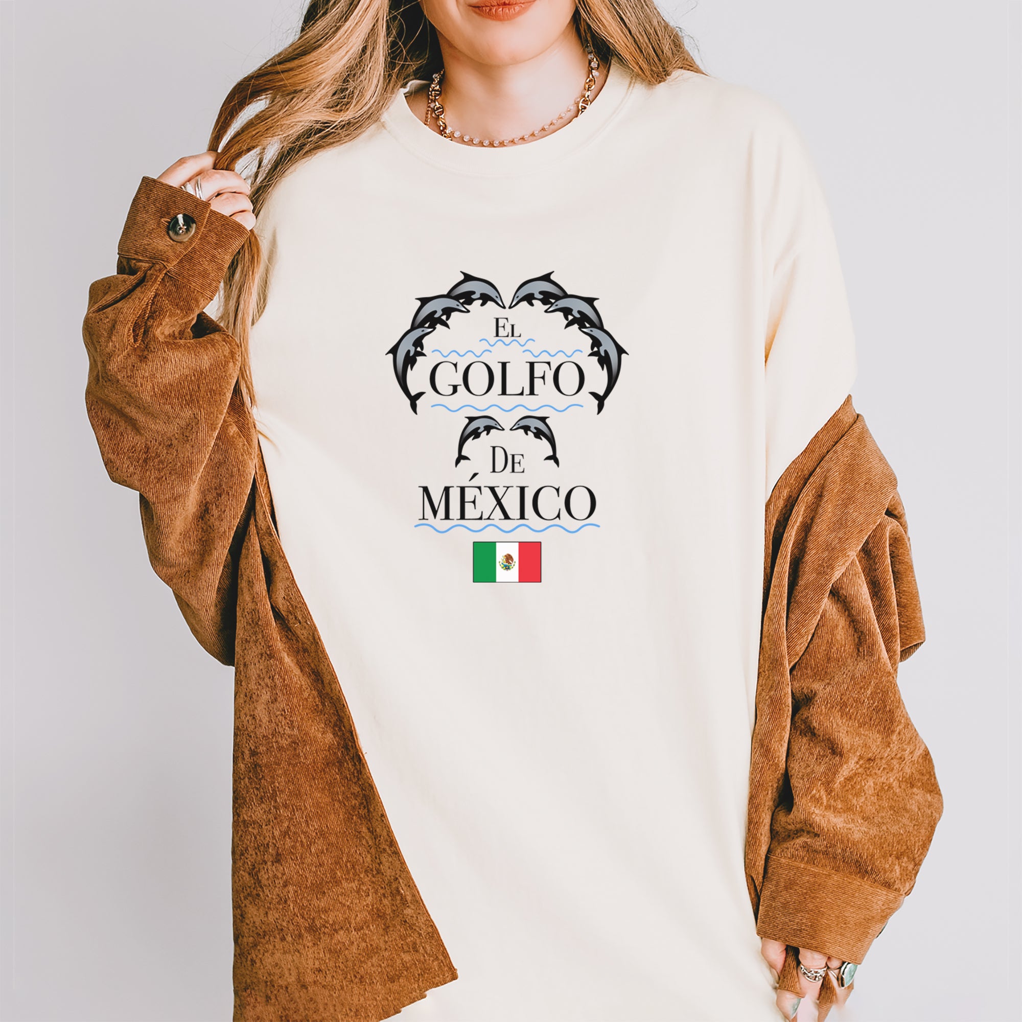 El Golfo De Mexico Dancing Dolphins Vintage Soft Unisex T-shirt 