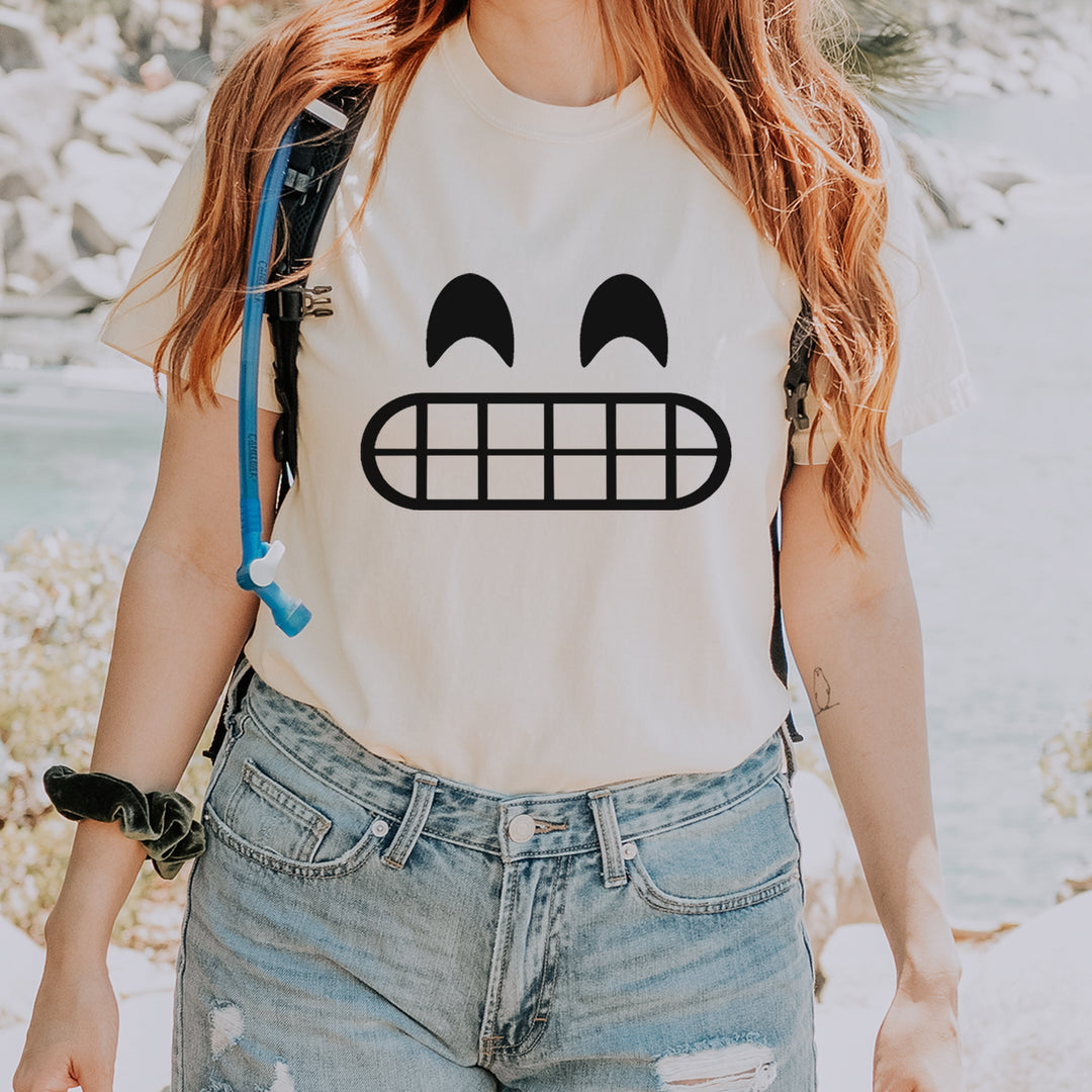 Emoticon Grinning Smile Face Vintage Soft Unisex T-shirt